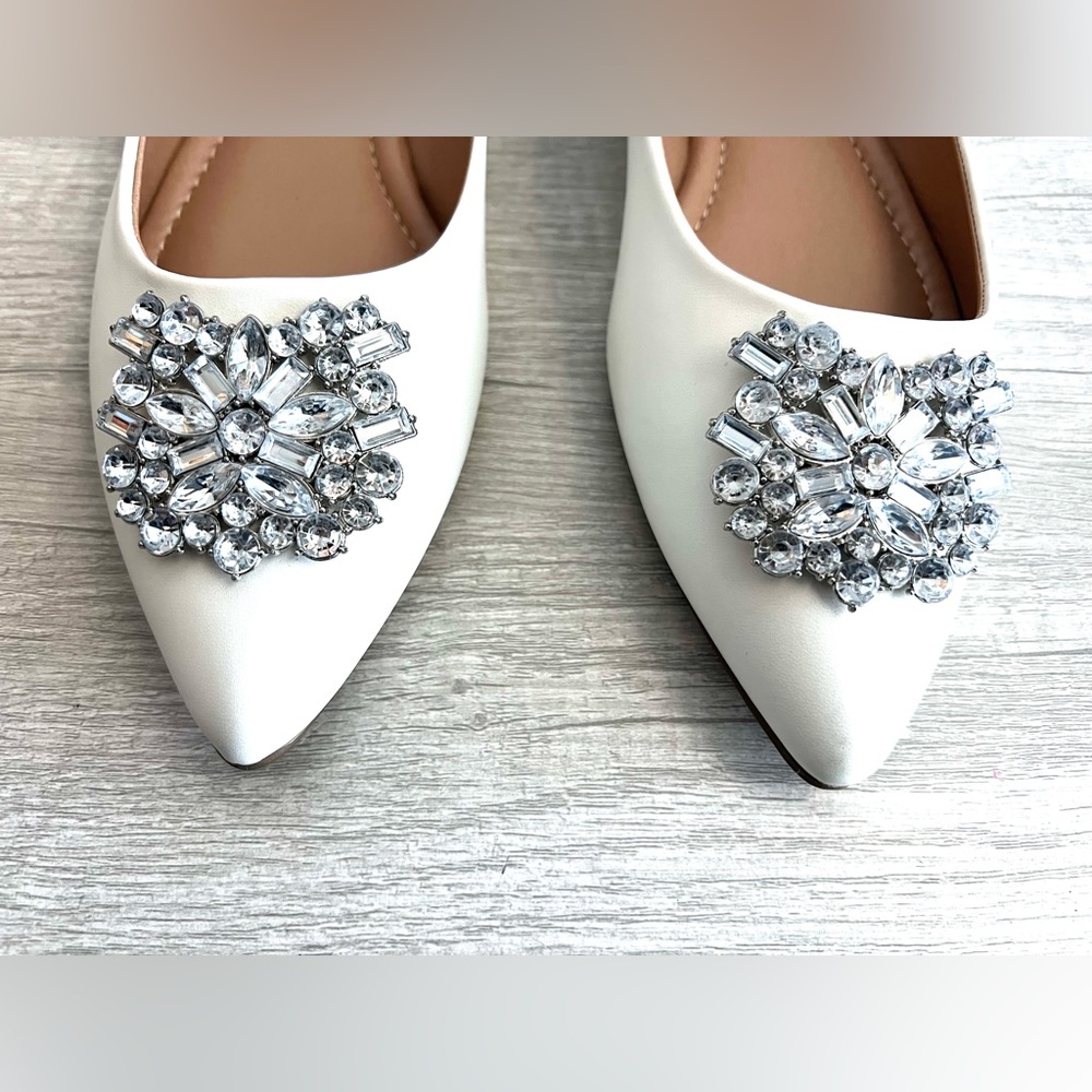 Journee Collection White Pointed Toe Flats with Crystal Brooch - Picture 5 of 10